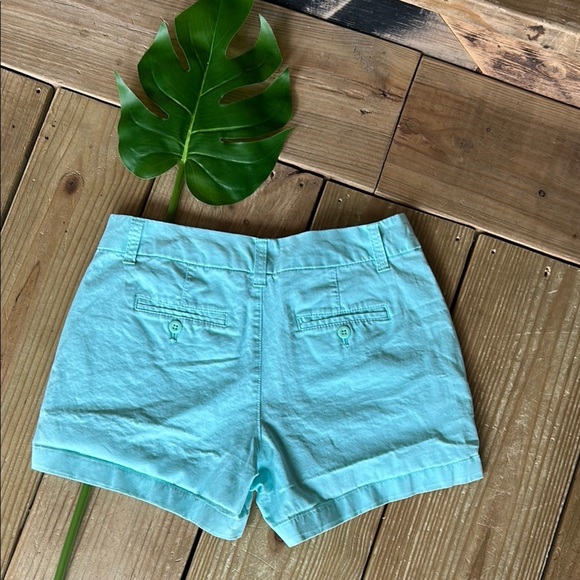 GAP khakis Women's Aqua Shorts size 0 - Picture 2 of 4